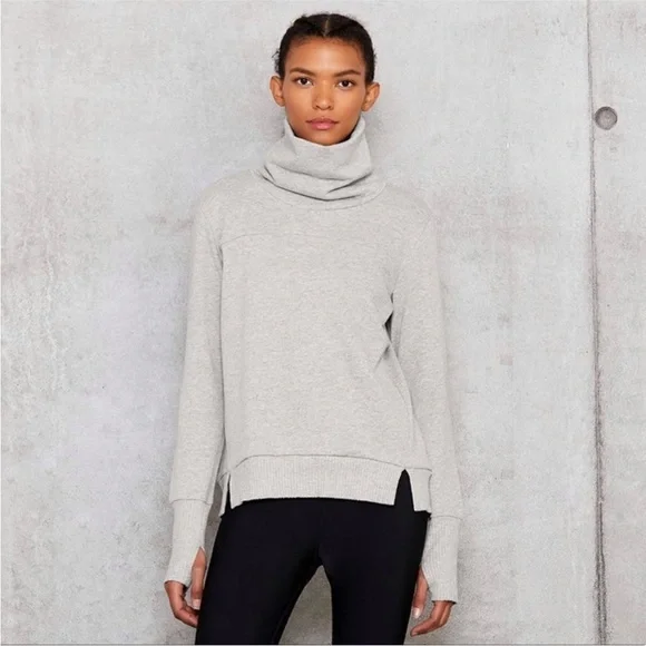 ALO Yoga Haze Long Sleeve Sweatshirt - Picture 1 of 8